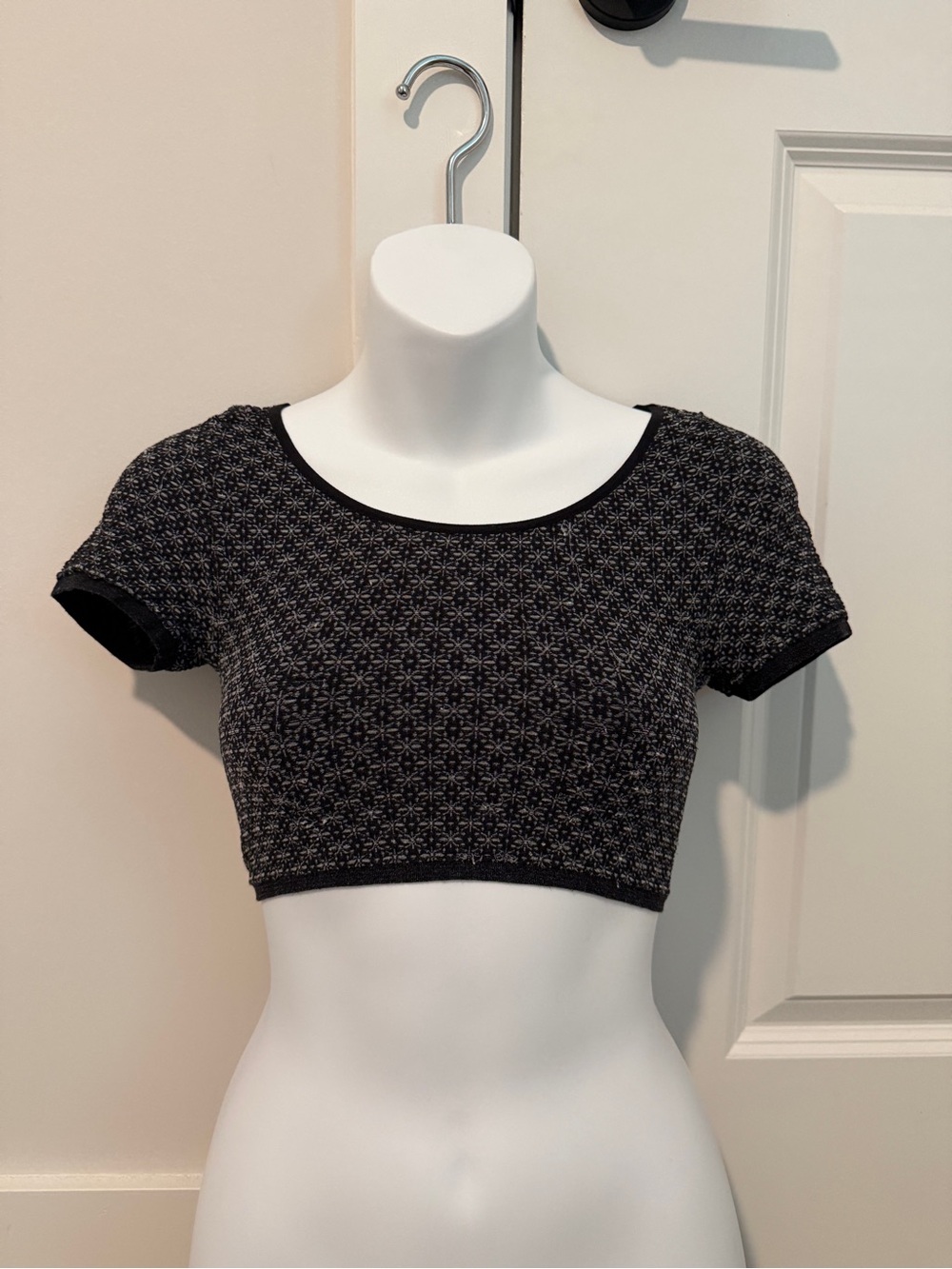 free people Black Patterned Short-Sleeve Cropped Top